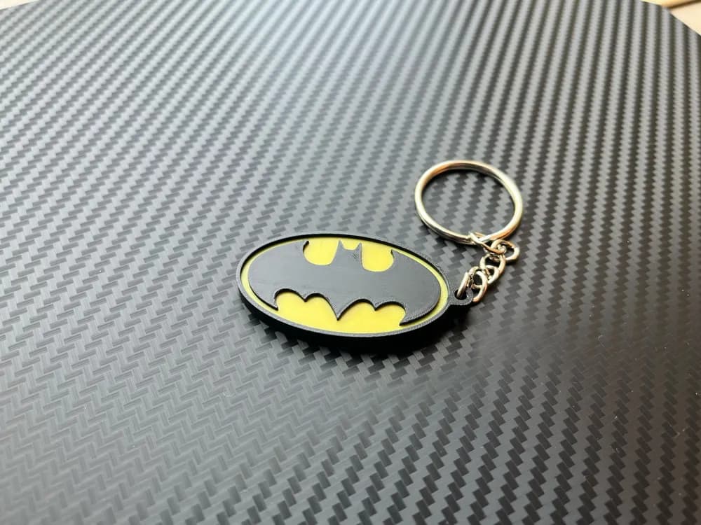 Batman Logo Keychain – Superhero Emblem Key Ring thumbnail 2