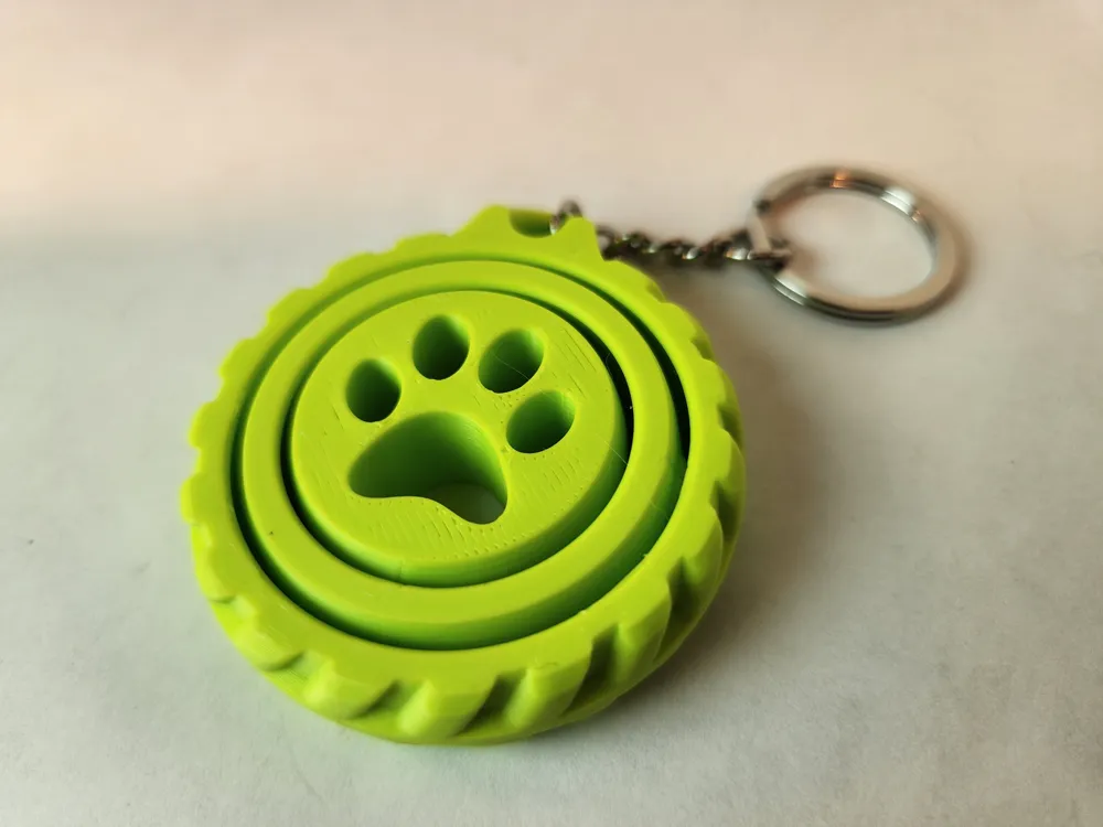 Rotating Wheel Keychain – 3D Printed Spinner Keyring thumbnail 2