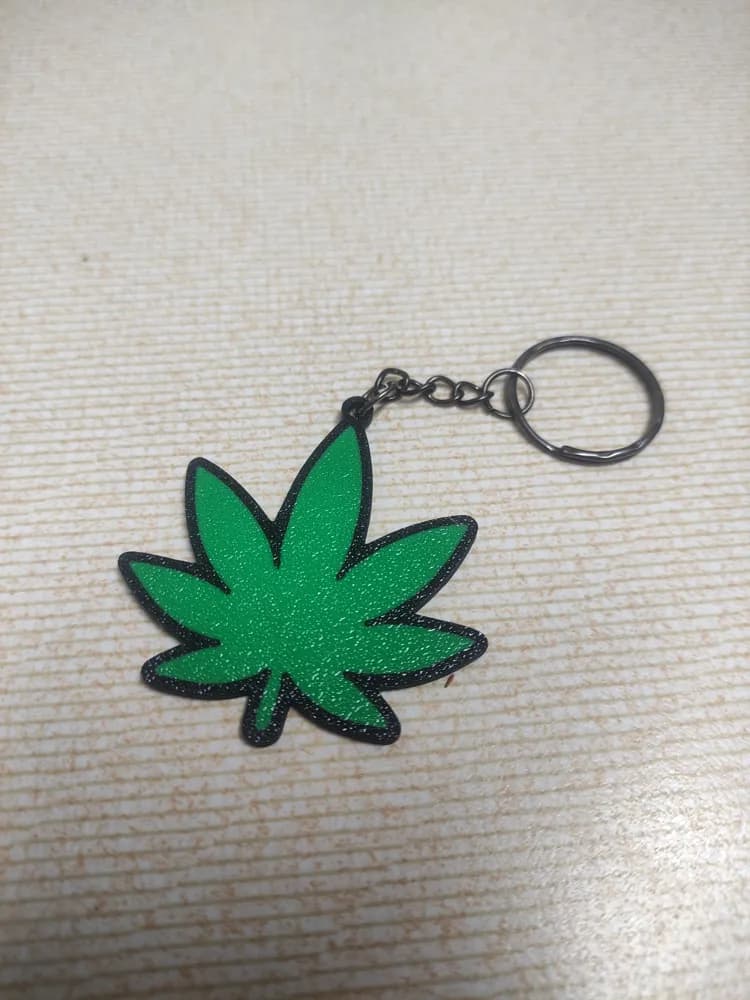 Cannabis Leaf Keychain – Glitter Finish Lightweight Key Ring thumbnail 5