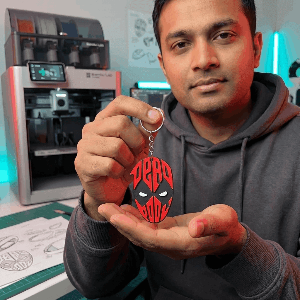 Deadpool-Style 3D Printed Keychain – Superhero Mask Keyring